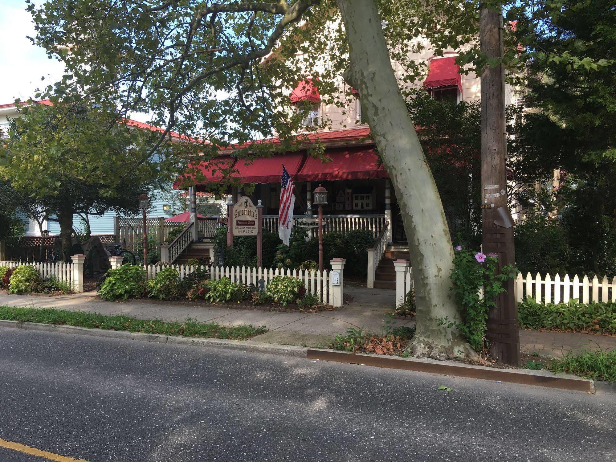 Antoinette'S Apartments & Suites Cape May Exterior foto